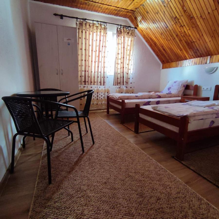 Snam Rooms&Apartment Žabljak Exteriör bild