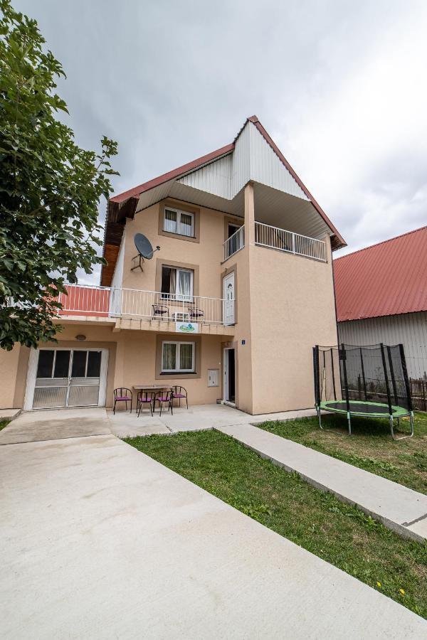 Snam Rooms&Apartment Žabljak Exteriör bild