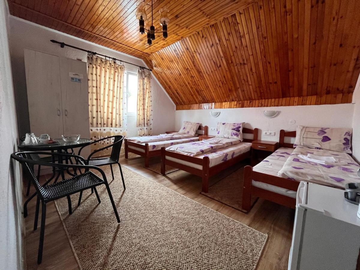 Snam Rooms&Apartment Žabljak Exteriör bild