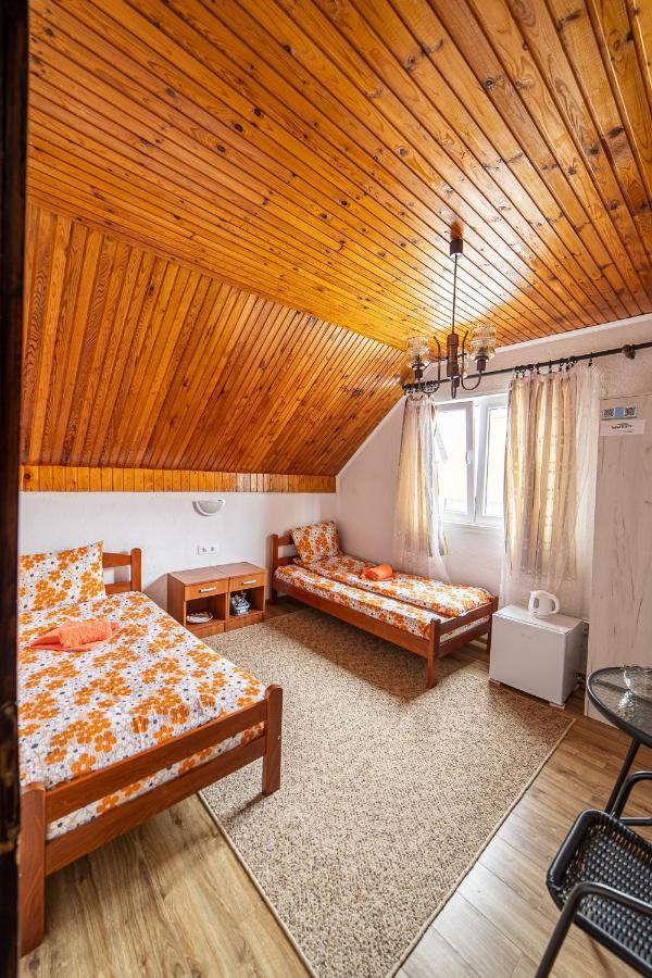 Snam Rooms&Apartment Žabljak Exteriör bild