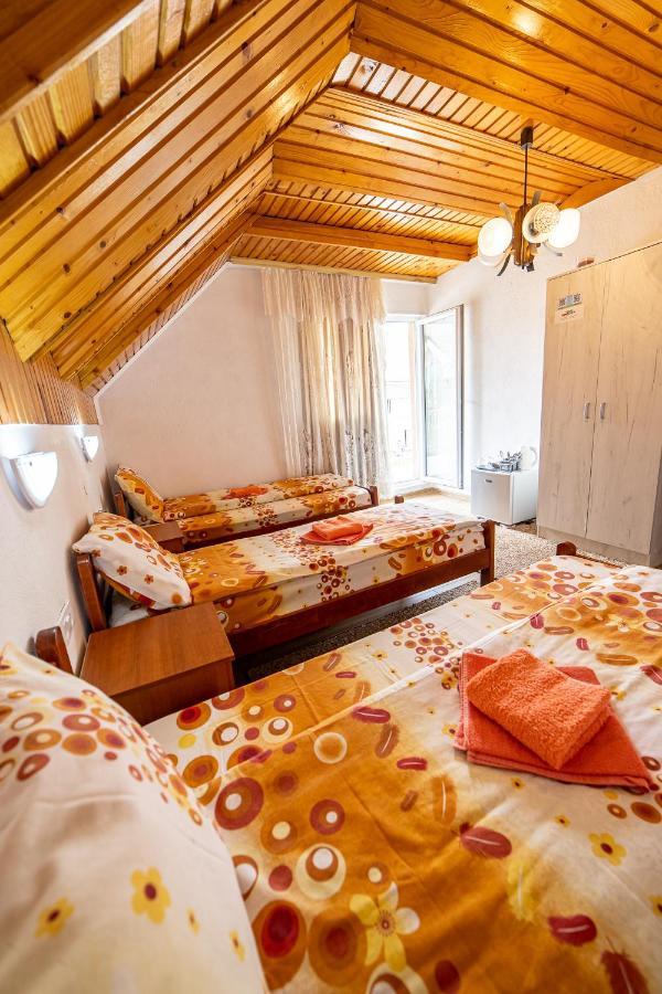 Snam Rooms&Apartment Žabljak Exteriör bild