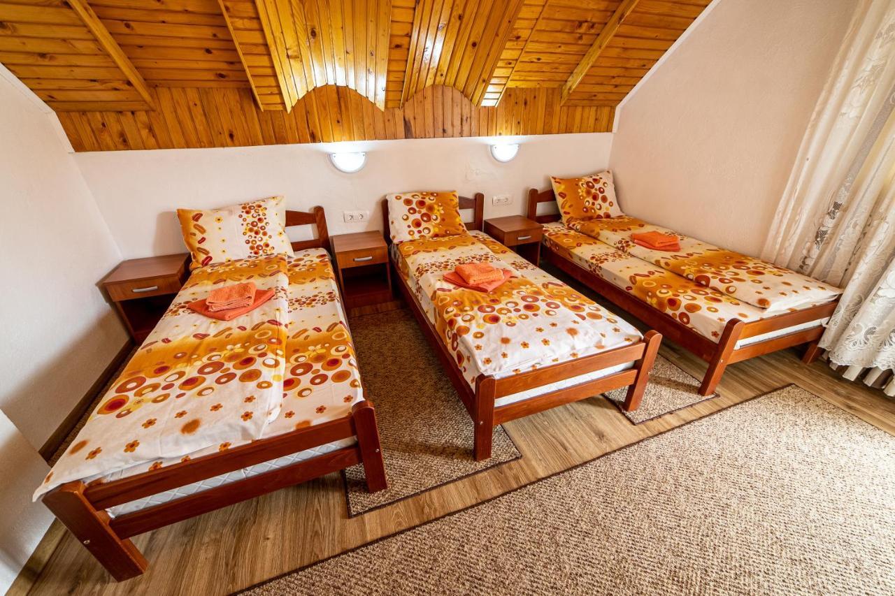Snam Rooms&Apartment Žabljak Exteriör bild