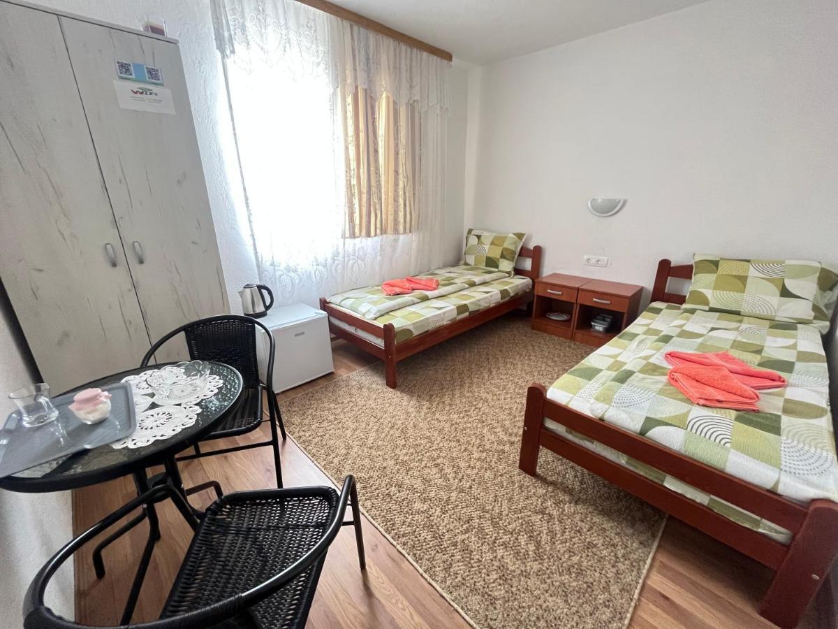 Snam Rooms&Apartment Žabljak Exteriör bild