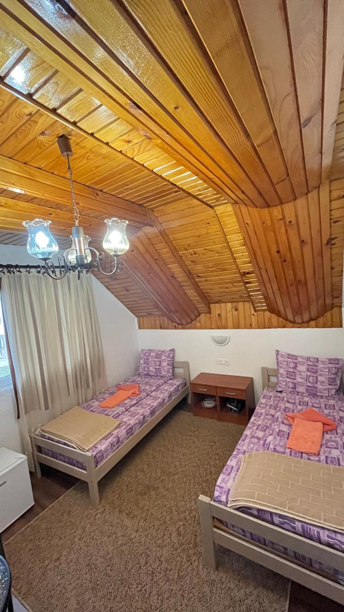 Snam Rooms&Apartment Žabljak Exteriör bild